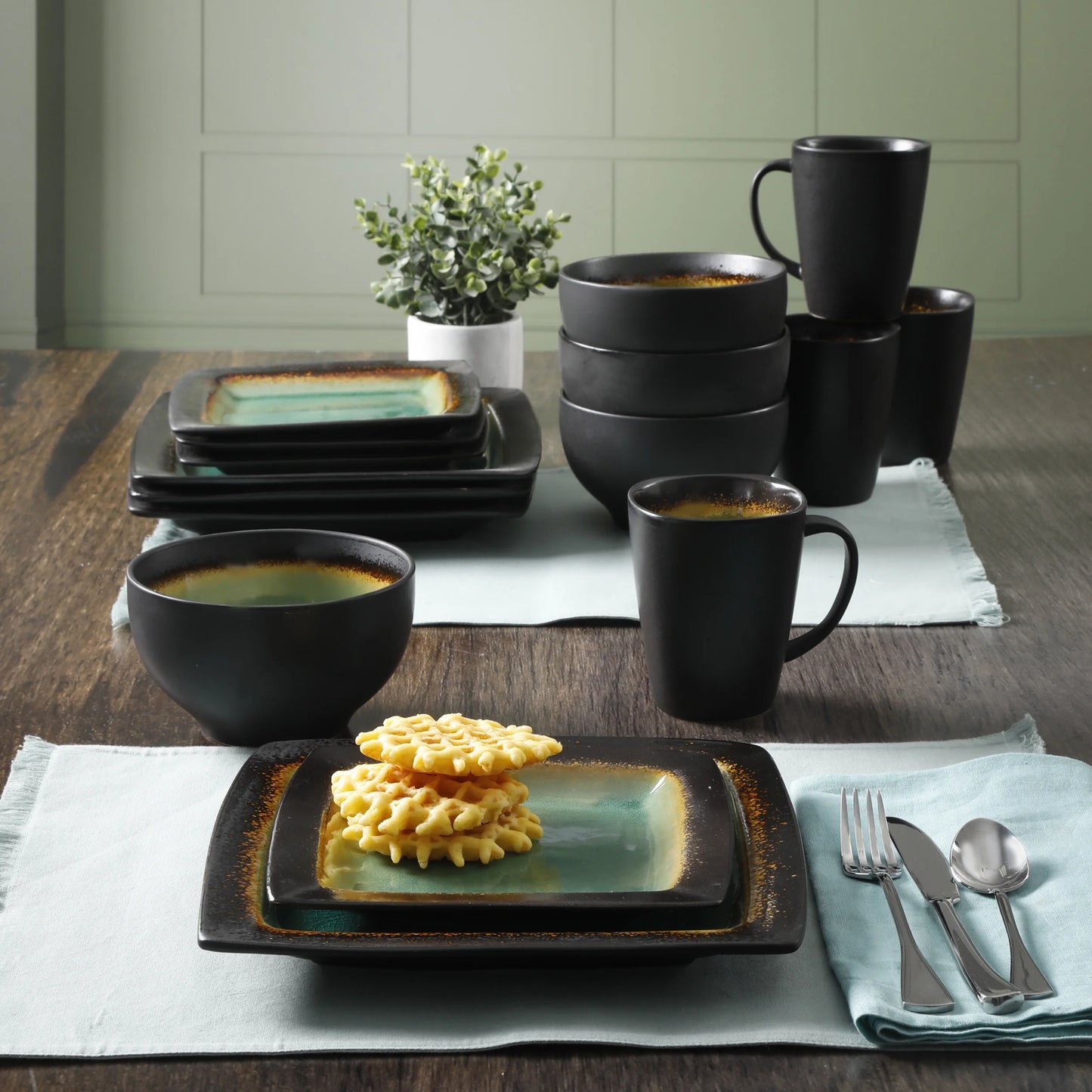 Ocean Oasis 16-Piece Dinnerware Set, Turquoise