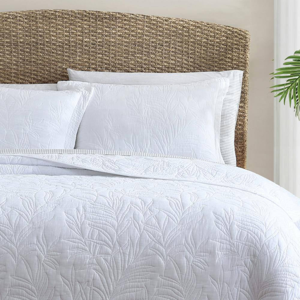Solid Costa Sera Stitch 1-Piece White Solid Cotton Twin Quilt