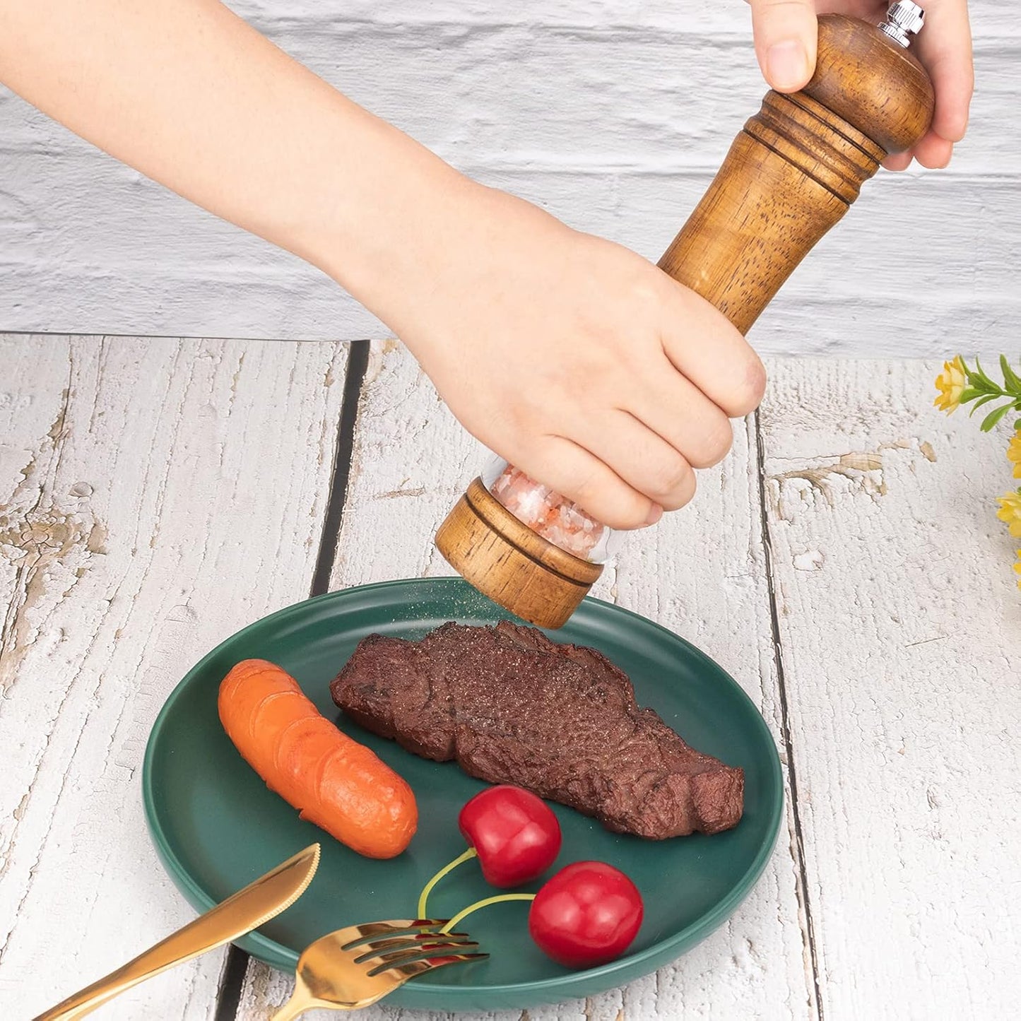 Pepper Grinder, Wood Salt and Pepper Mills Set, Classic Manual Spice Grinder Refillable Salt Mill Sets with Acrylic Visible Window Adjustable Ceramic Grinding Rotor 8 Inch 2 Pack