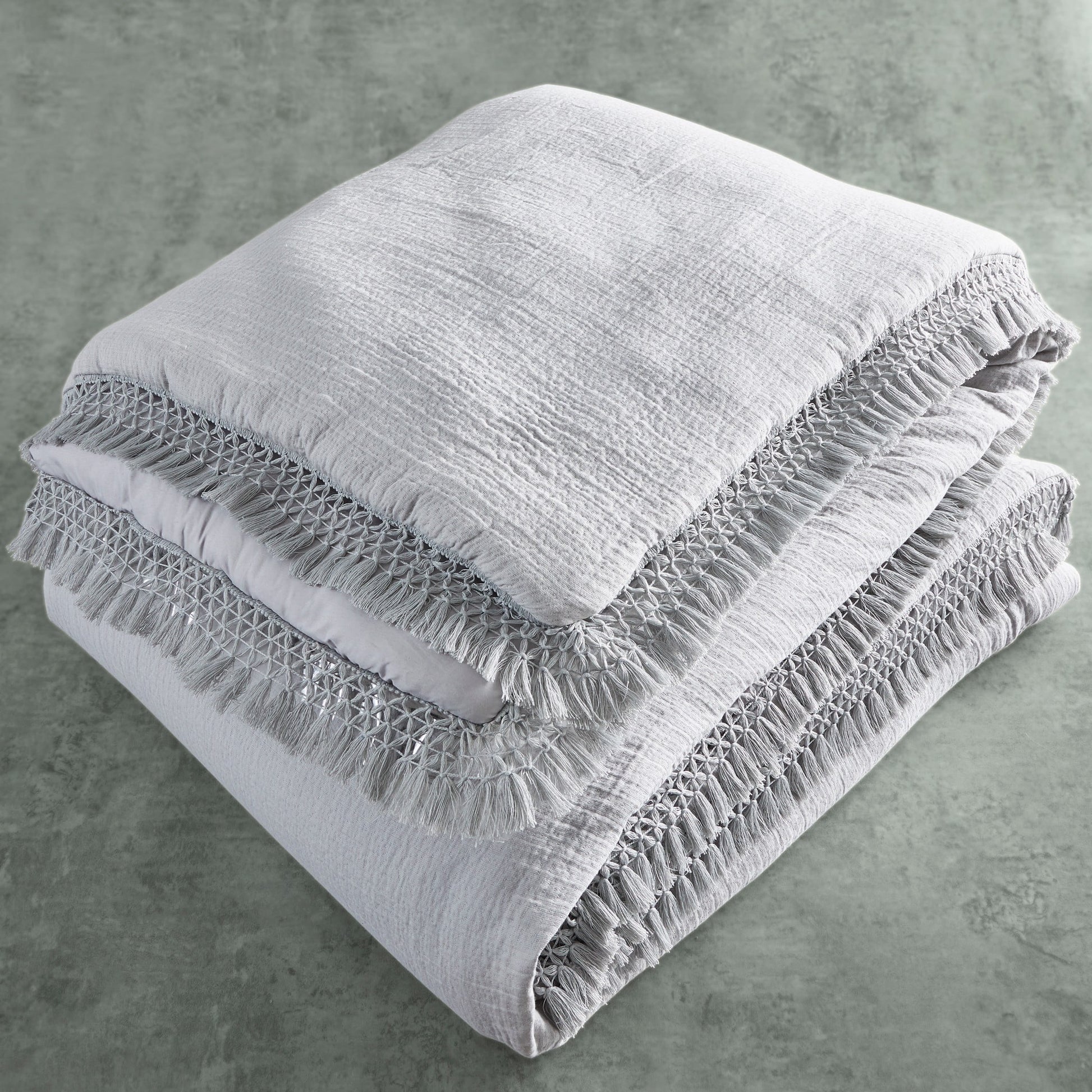 Solid Color Soft Silver Textured Matelassé Full/Queen Duvet Cover Set, No Fill