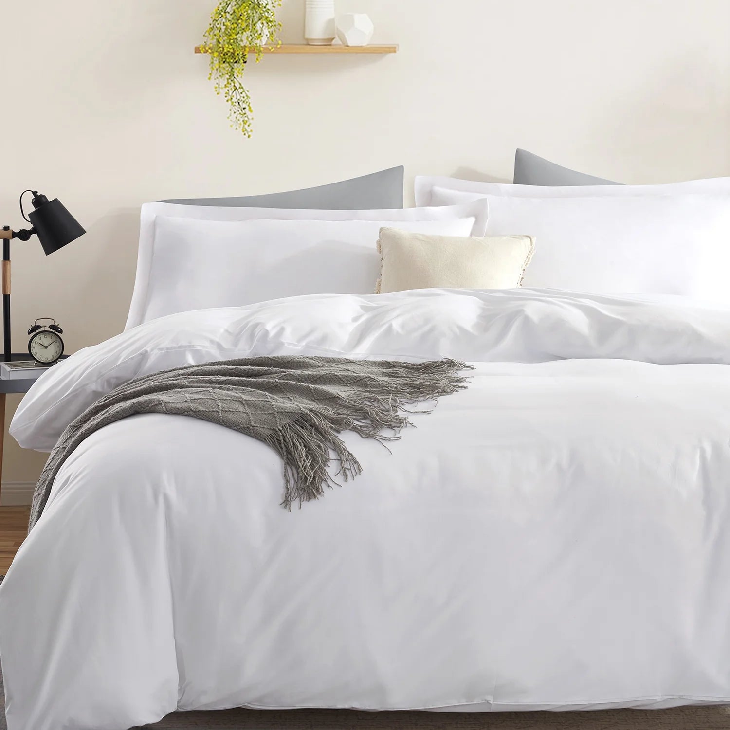 3Pc Duvet Cover Set, Luxury Microfiber Duvet Cover Queen with Pillow Shams, White