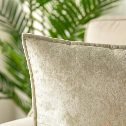 18" X 18" Modern White Polyester Throw Pillow , ( 2 Count)