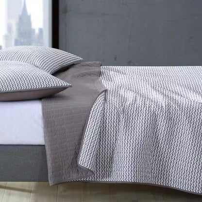 Leaves 3-Piece Beige Geometric Cotton King Quilt Set