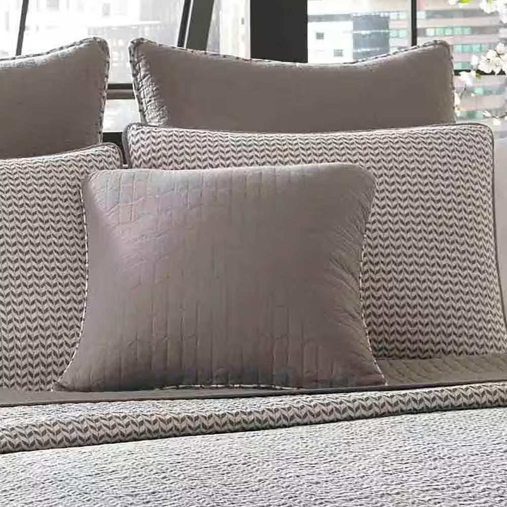 Leaves 3-Piece Beige Geometric Cotton King Quilt Set