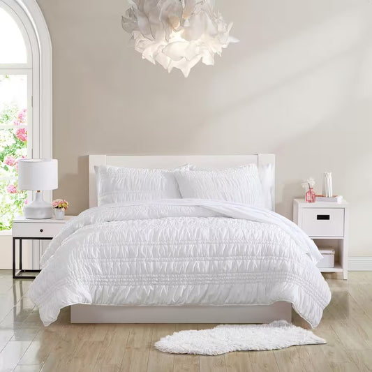 Scrunch Stripe 2-Piece White Microfiber Twin Quilt Set